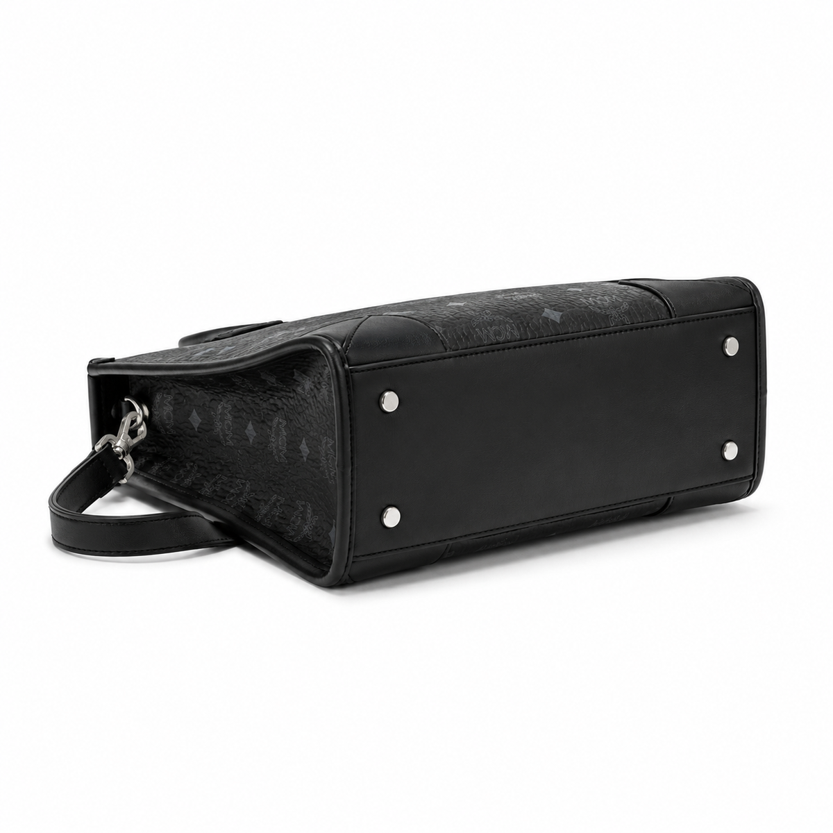 MCM Munich-colored Visetos canvas and Nappa leather detachable shoulder straps and structured silhouette women's style