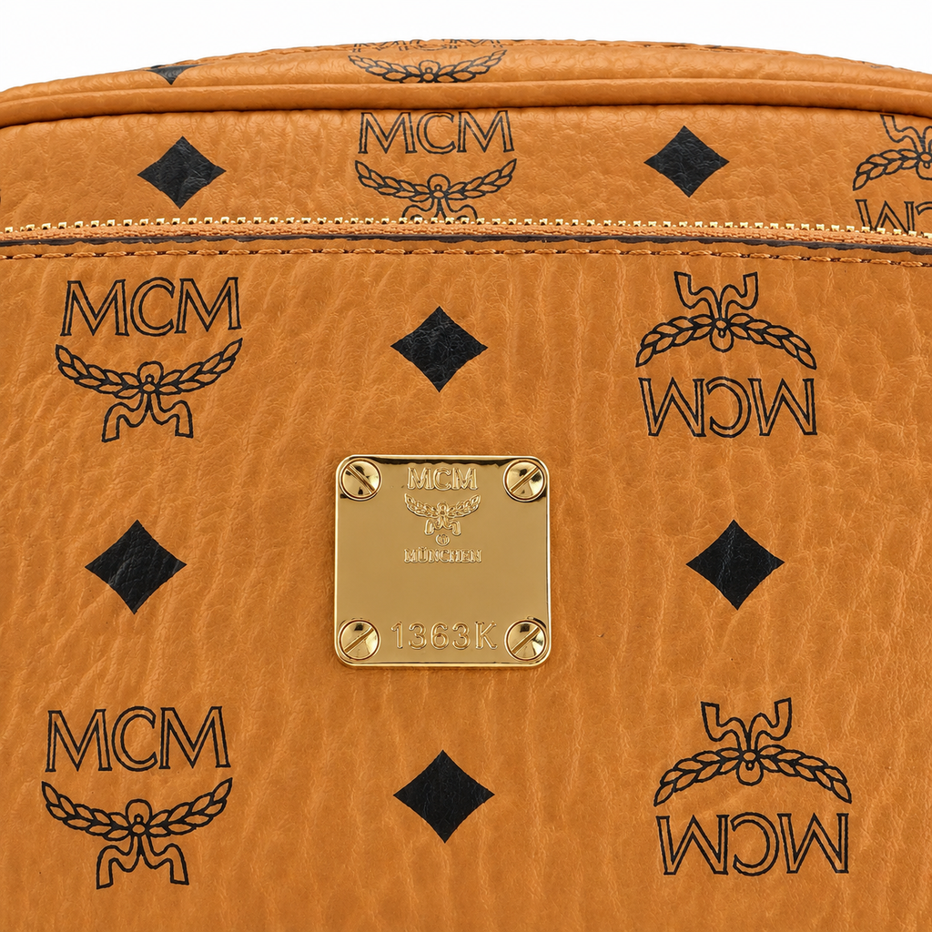MCM Visetos Klassik mini camera bag with detachable shoulder strap can be worn as a shoulder bag or crossbody bag new arrival for Spring/Summer 2026